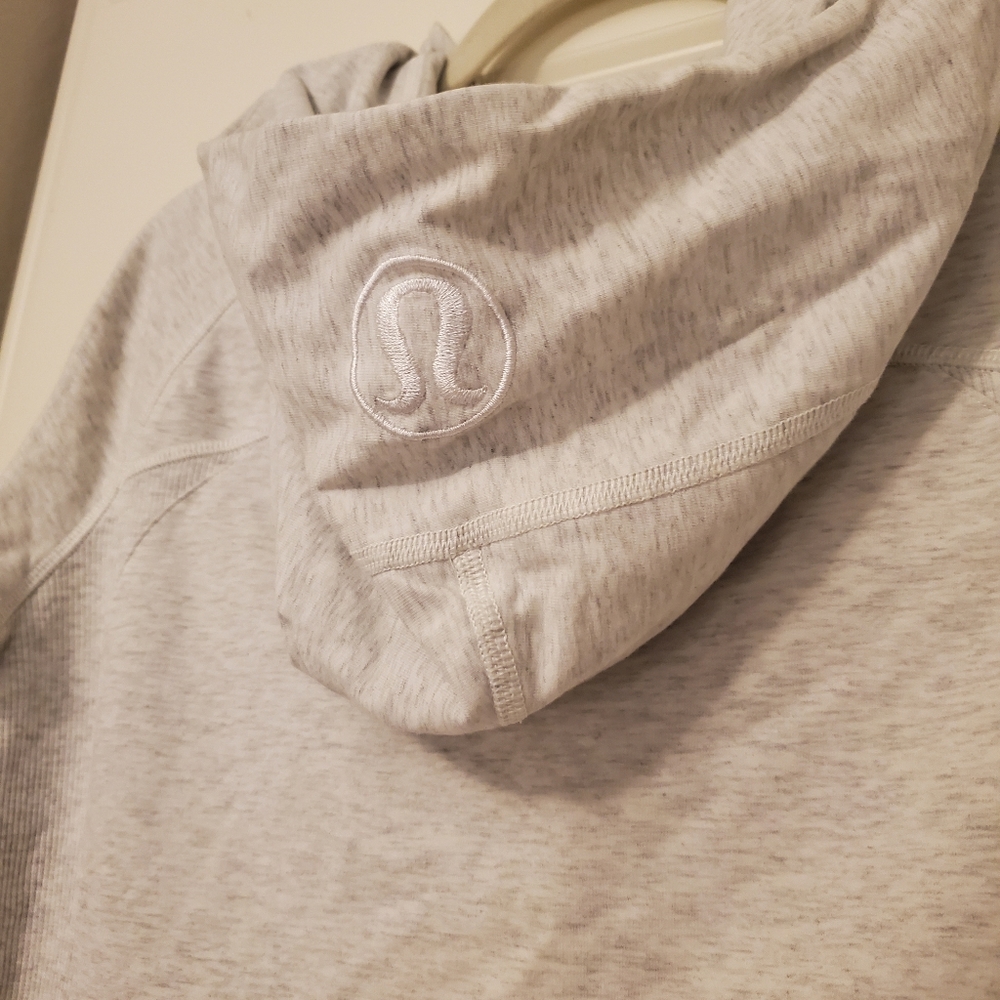 Lululemon Scuba Jacket - Picture 7 of 7